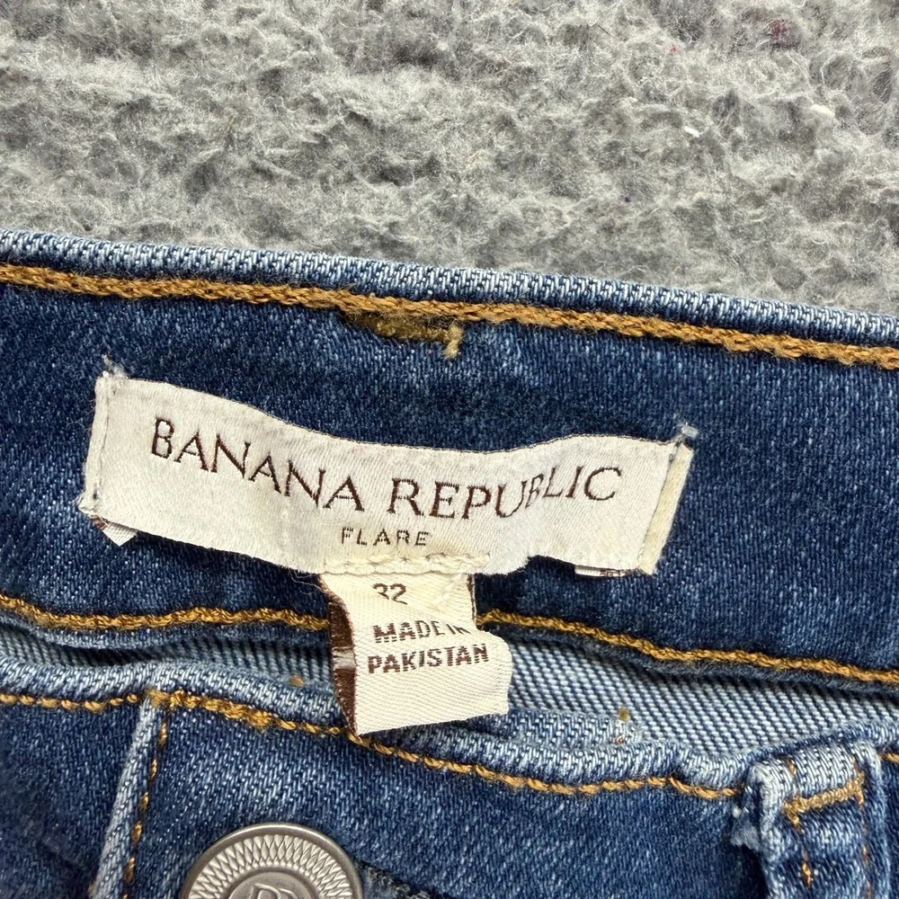 Banana Republic Jeans Womens 32x31 Blue Cotton Denim Flared Leg Faded Stretch